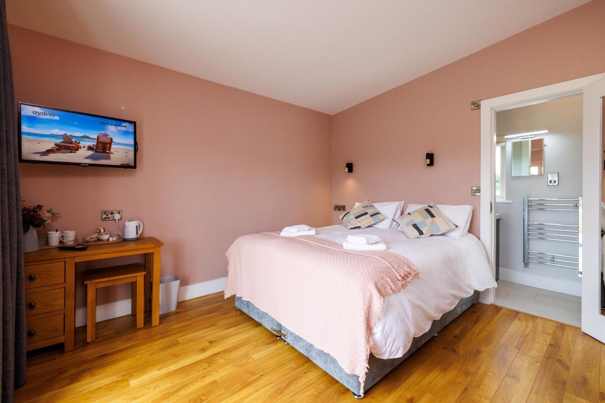 Stoneyford Luxurious Cabins エクステリア 写真