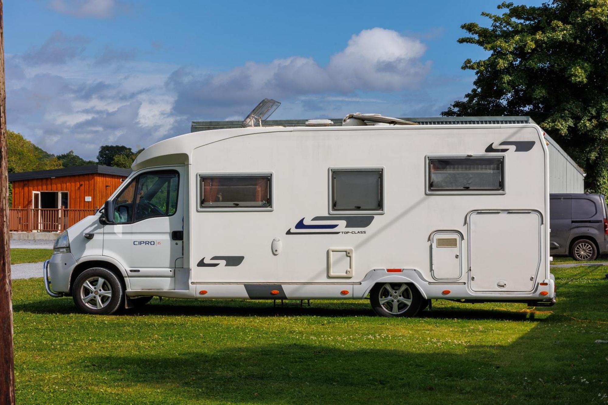 Stoneyford Luxurious Cabins エクステリア 写真
